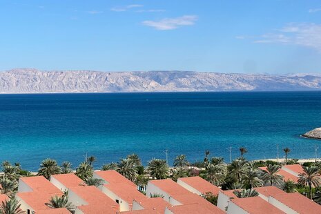 آپارتمان مبله تکخواب ویو دریا در کیش