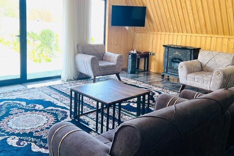 کلبه سوئیسی جکوزی دار جنگلی نور در ماسال