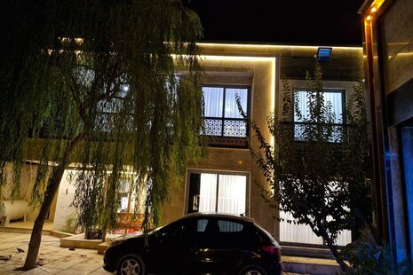 ویلا دوبلکس دوخواب استخردار در چهارباغ