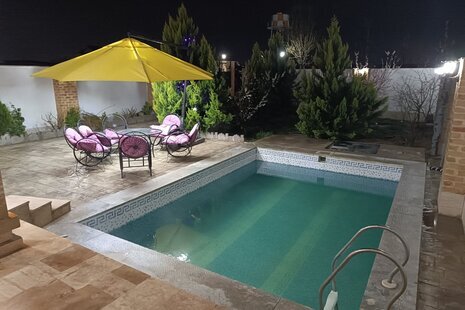 ویلا استخردار دوخواب مبله دهکده سبز در چهارباغ