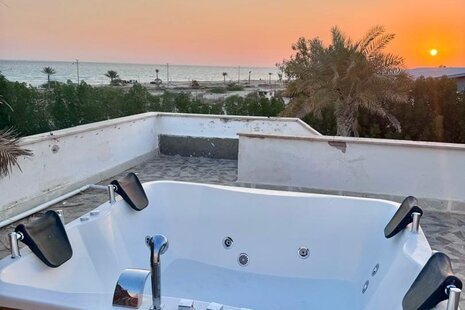 ویلا مبله جکوزی دار چهارخواب پنت فضایی در کیش