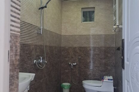 خانه ویلایی دو خواب مبله در خشکبیجار