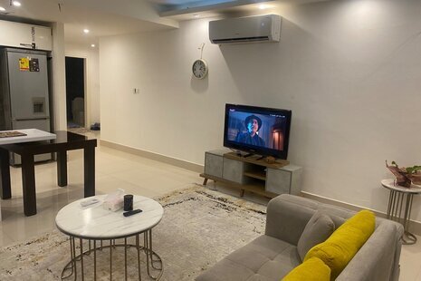 آپارتمان مبله دوخواب برج لاکچری ویو دریا در کیش