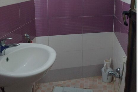 واحد در طبقه همکف ویلا چمخاله