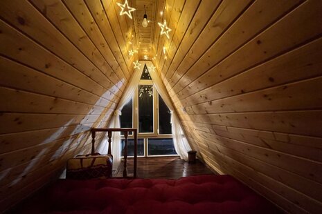 کلبه سوئیسی دوبلکس دو خواب در نور