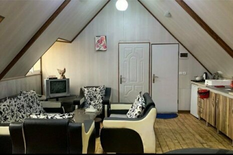 واحد تکخواب در طبقه دوم ویلای رز 1 لاهیجان