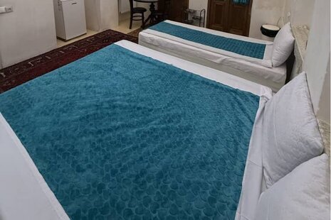 اتاق سه نفره (2) دراقامتگاه بومگردی کاشان