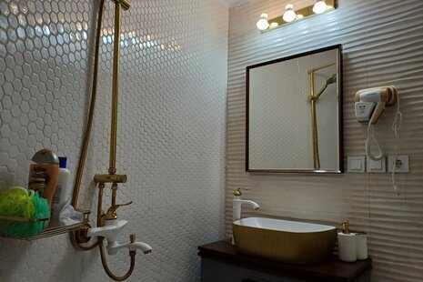 ویلا دو طبقه استخردار مبله دوخواب لوکس خیال در چهارباغ