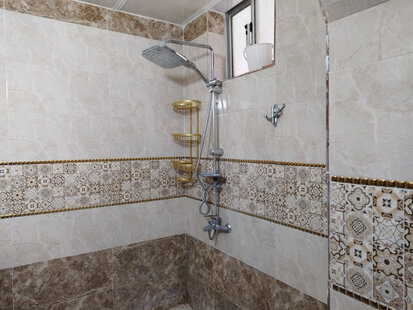 واحد مبله دو خواب طبقه اول ویلا رونیا در رامسر