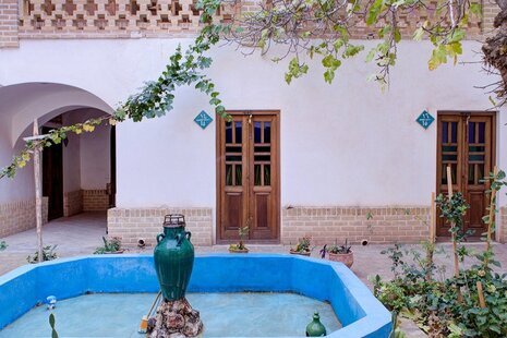 اتاق سه نفره (1) دراقامتگاه بومگردی کاشان