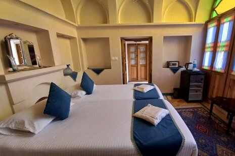 اتاق 2 تخته ارغنون در اقامتگاه بومگردی در کاشان