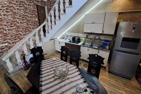 ویلای دوبلکس سه خواب  استخردار در چهار باغ