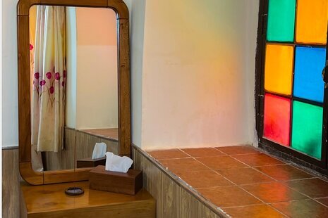 اتاق آذین در بومگردی شیراز