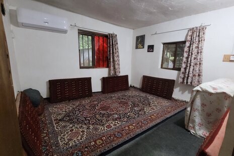 واحد تکخواب سنتی در اقامتگاه بومگردی شیرگاه