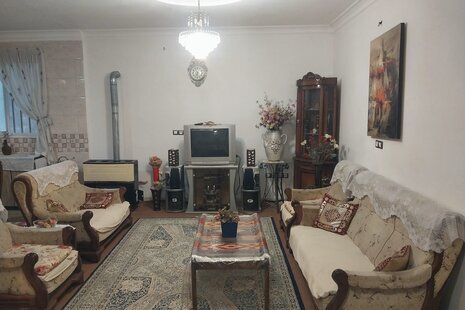 واحد مبله تکخواب در طبقه اول ویلا در آمل