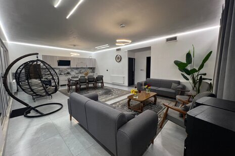 ویلا استخردار دوخواب مبله در چهارباغ