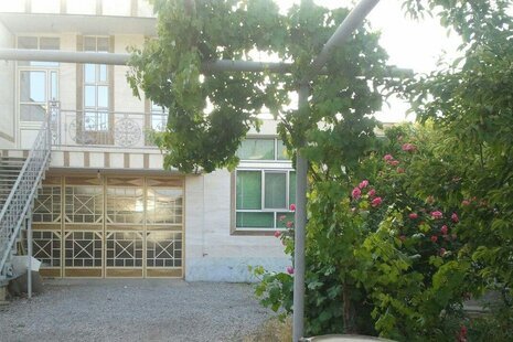 سوئیت مبله سنتی خانه مسافر روستایی در سامان