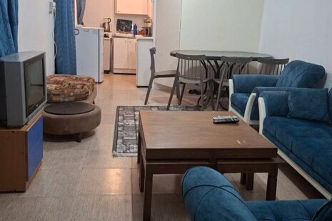 واحد مبله تکخواب در طبقه همکف ویلا  نسیم در تنکابن
