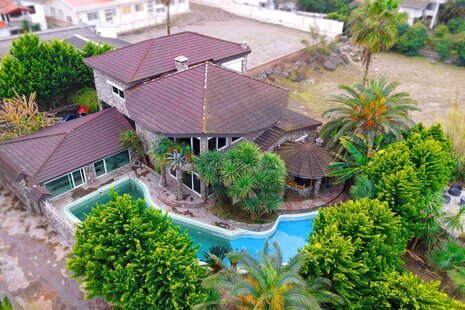 ویلا ساحلی استخردار چهار خواب در نور