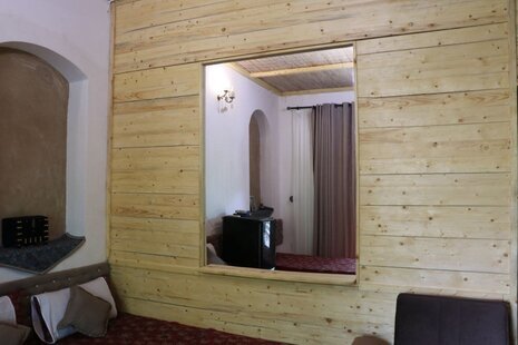 اتاق سه تخته (VIP) در اقامتگاه بومگردی مهریز