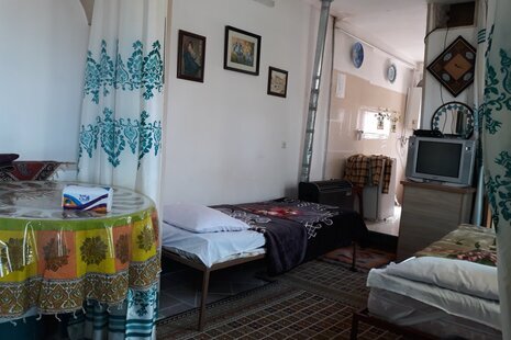 اتاق 4 نفره طبقه اول در اقامتگاه بومگردی اصفهان