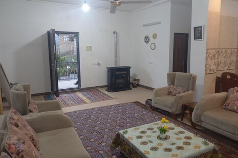 ویلا مبله تکخواب بالابند زیبا در تنکابن