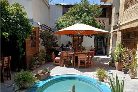 اتاق شماره 5 در اقامتگاه بومگردی شیراز