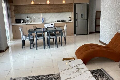 آپارتمان مبله دوخواب طبقه 6 دید دریا در دهکده ساحلی