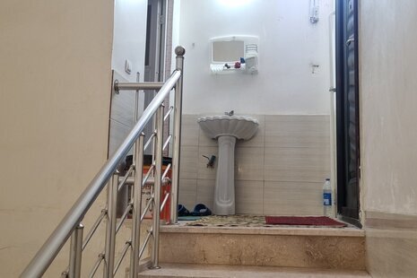 آپارتمان مبله دوخواب کرمی در بوشهر