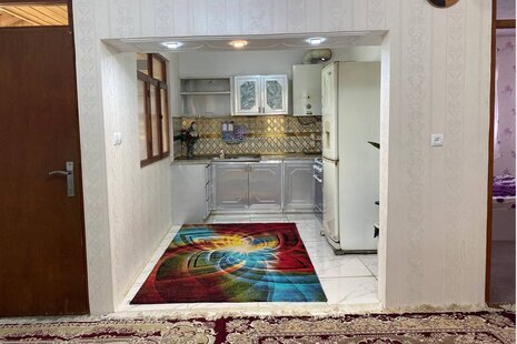واحد تکخواب حکمت در طبقه اول ویلا روستای داخل پایین