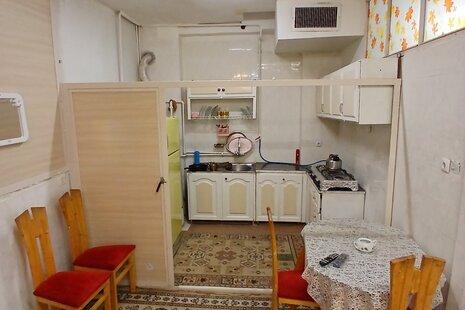 آپارتمان مبله دوخواب کریمی 1 در اصفهان