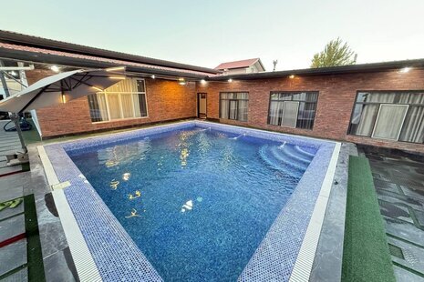 ویلا استخردارچهار خواب  ستاره در چهارباغ