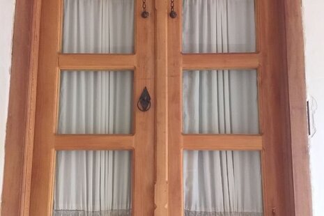 اتاق 2 تخته کرشمه در اقامتگاه بومگردی در کاشان