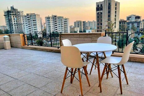 آپارتمان استخردار دوخواب با تراس در اقدسیه