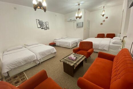 اتاق(204) 6نفره در هتل سنتی در شوشتر