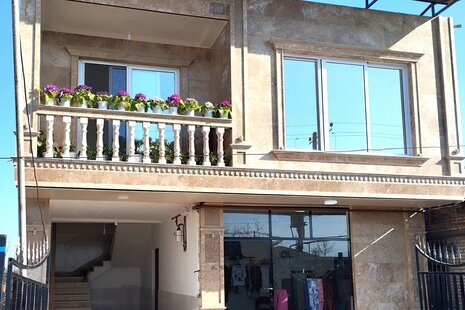 واحد تکخواب در طبقه همکف ویلای اسالم