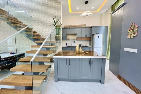 ویلا دوبلکس چهارخواب استخردار با جکوزی برمودا در رودهن