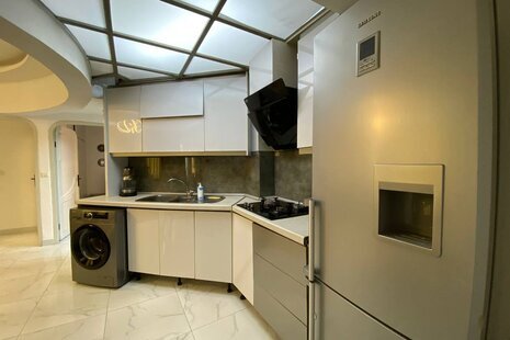 آپارتمان مبله دو خواب لوکس صدف در کیش