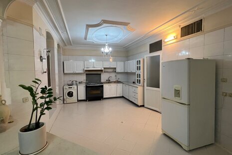 ویلا چهار خواب مبله نفس در شهر صدرا