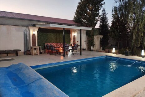 ویلا استخردار مبله تکخواب گیسو در چهارباغ