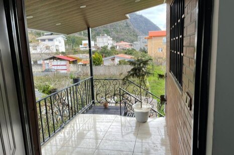 واحد تکخواب در طبقه دوم ویلا جنگلی در رامسر