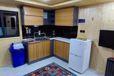 کلبه سوئیسی استخردار دوخواب باغ شوکا در سرخرود