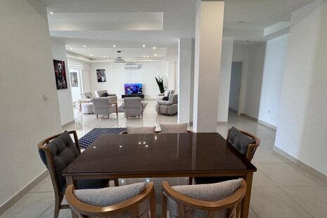 ویلا مبله جکوزی دار چهارخواب پنت فضایی در کیش