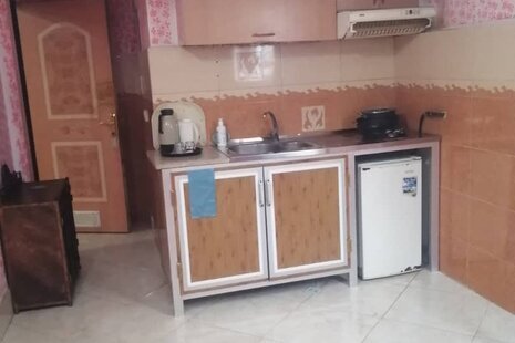سوئیت دو تخته معمولی در هتل آپارتمان مشهد