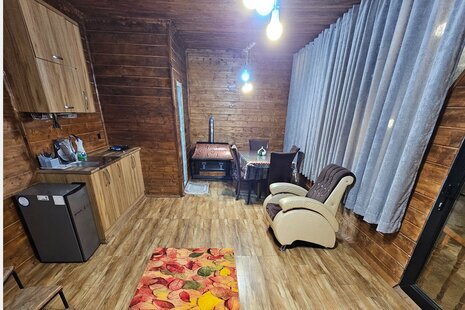 کلبه سوئیسی تکخواب حسام 2 در لاهیجان