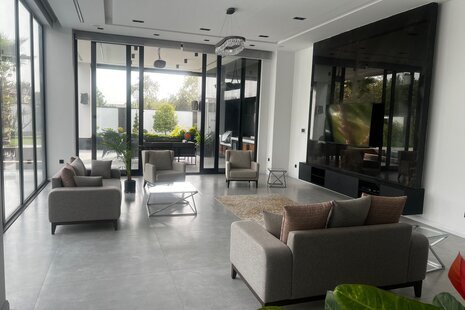 ویلا دوبلکس 4 خواب استخردار لوکس در هشتگرد