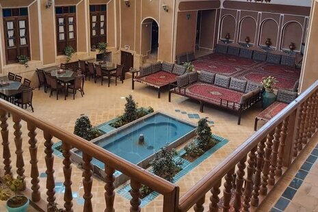 اتاق سه نفره در هتل سنتی یزد