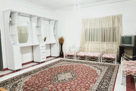 واحد تکخواب نیکوکار 1 در طبقه اول ویلای چالوس