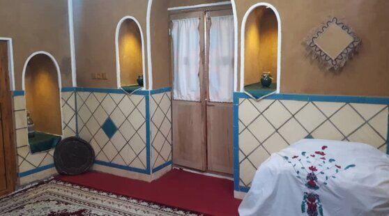 اقامتگاه بوم گردی زمرد در کاشان