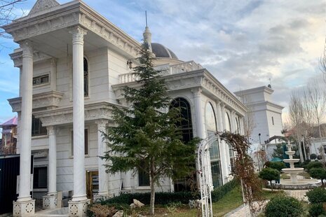 ویلا مبله تریبلکس چهارخواب استخردار سفید در دماوند